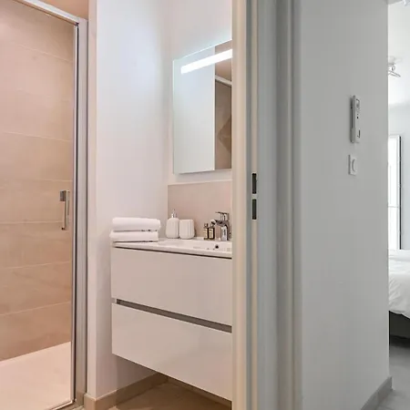 Apartment T3 Neuf – C13 - Jardin-terrasse Et Piscine – Accès Direct Plages Et Centre Village *
