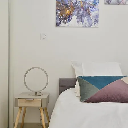 T3 Neuf – C13 - Jardin-terrasse Et Piscine – Accès Direct Plages Et Centre Village Apartment Saint-Cyr-sur-Mer